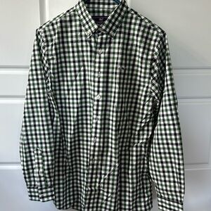 Vineyard Vines Youth L dress shirt